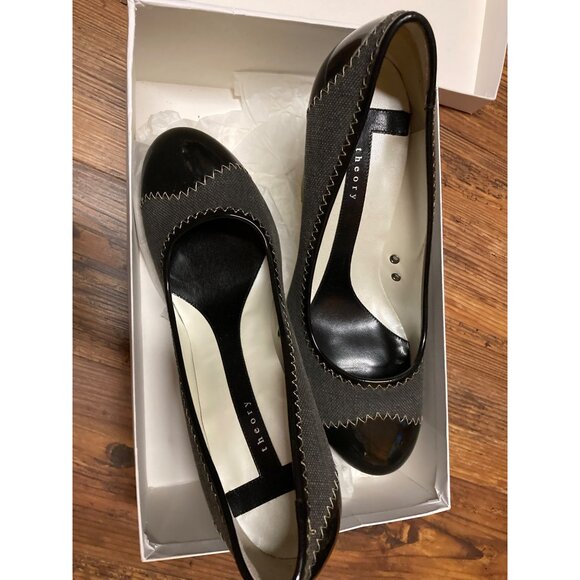 Theory Women's Black & Grey Heels Size 40 New In Box - Picture 3 of 8